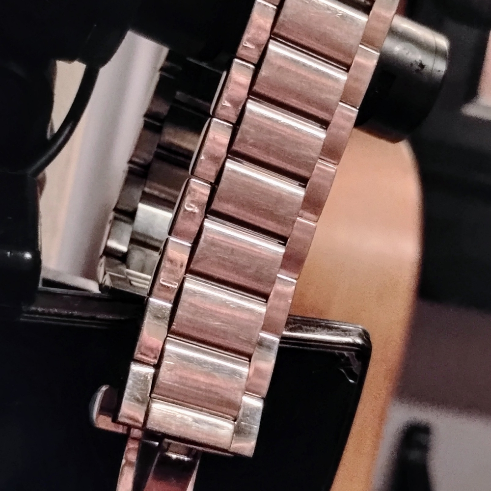Gucci Watch - Picture 9 of 16